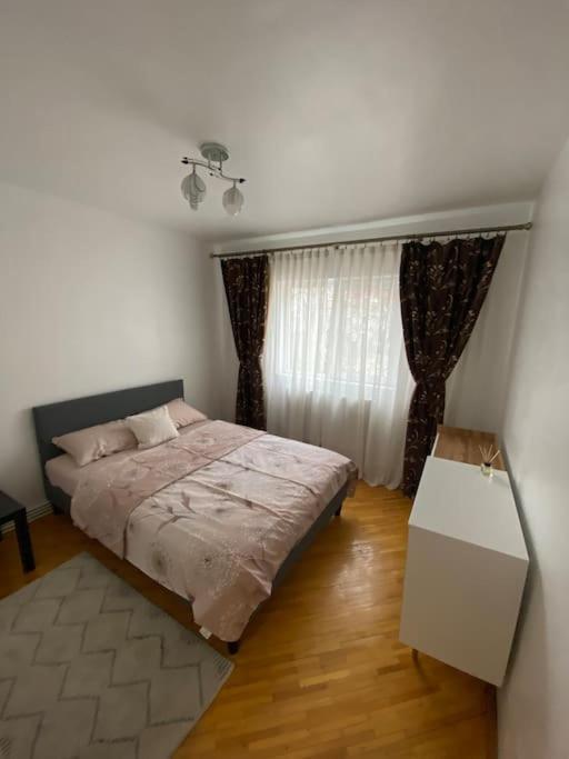 The Urban Hub 1 Iasi Exterior foto